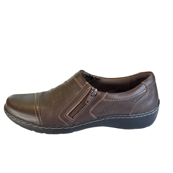 Clarks Collection Women’s 8.5 Brown Leather Slip-On Comfort Shoes Zip Loafers - Picture 1 of 8